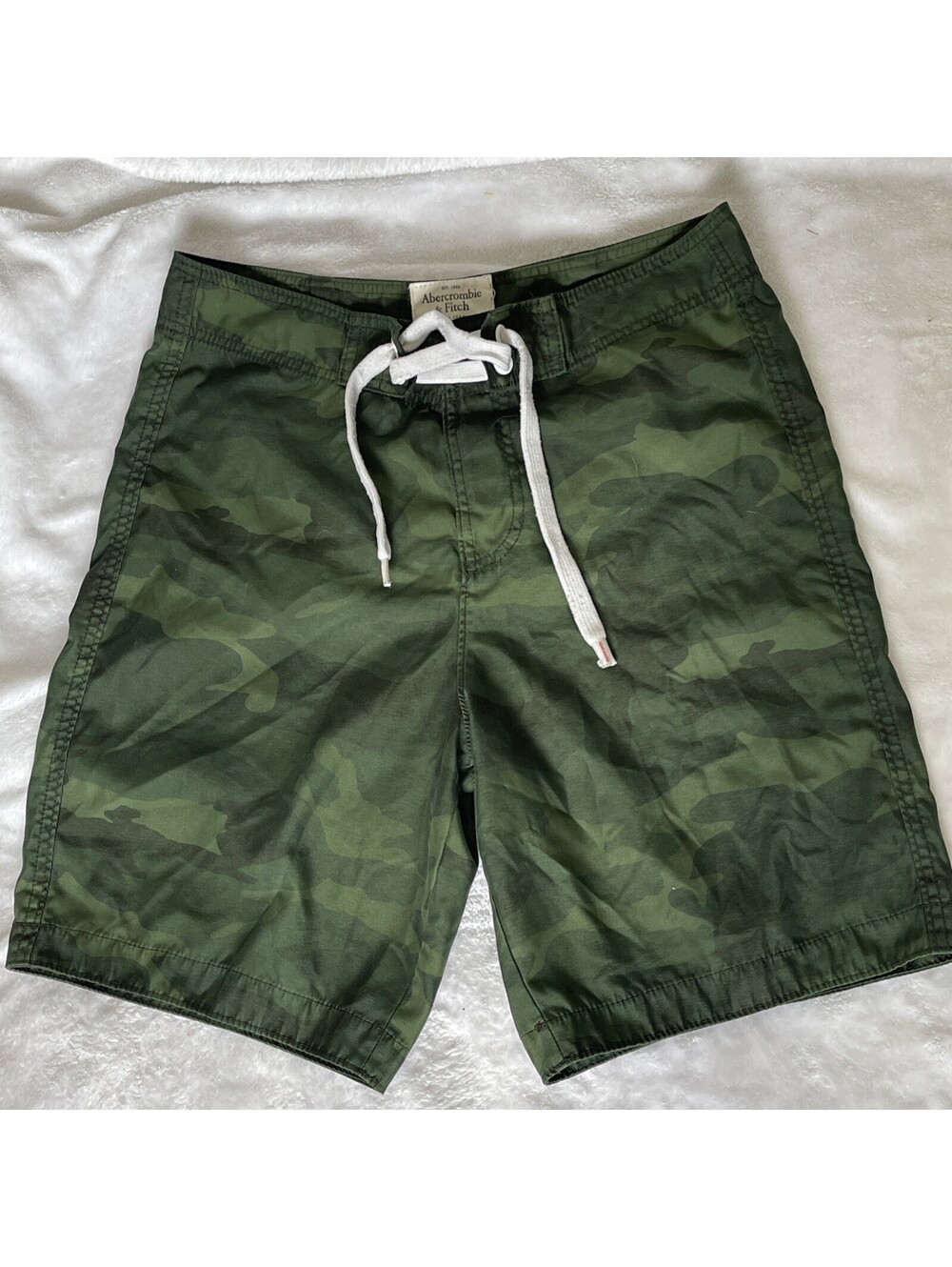 Abercrombie Fitch Green Camo Men’s Swim Trunks Med